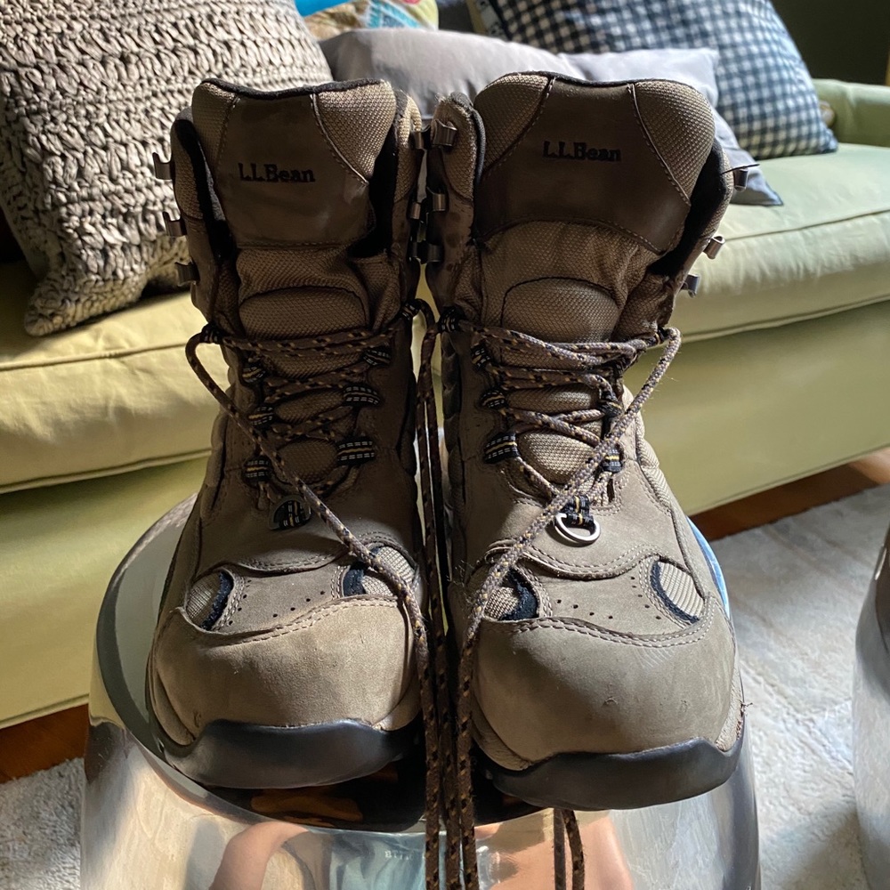 LL BEAN HIKING BOOTS
